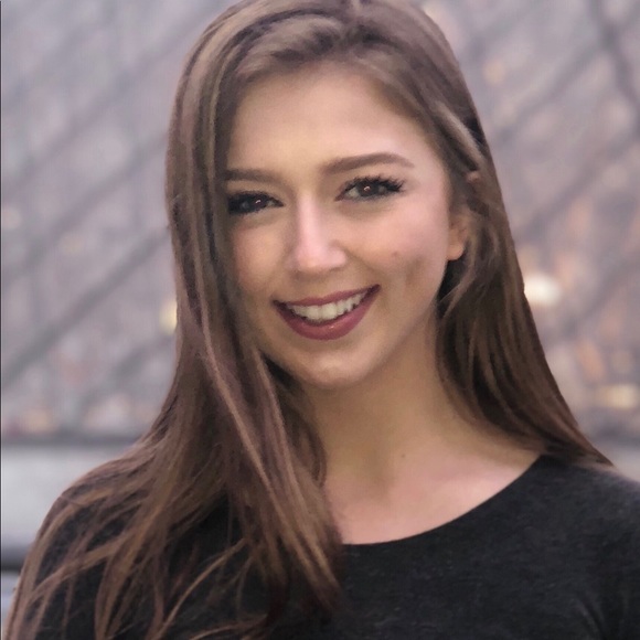 Meet your Posher, Sena - Picture 1 of 1